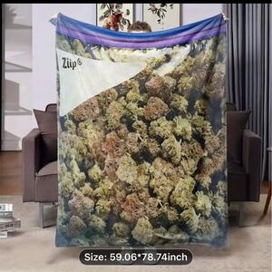 Ziip Marijuana Weed Leaf Print Plush‎ Fleece Blanket Cover Cozy Soft Large